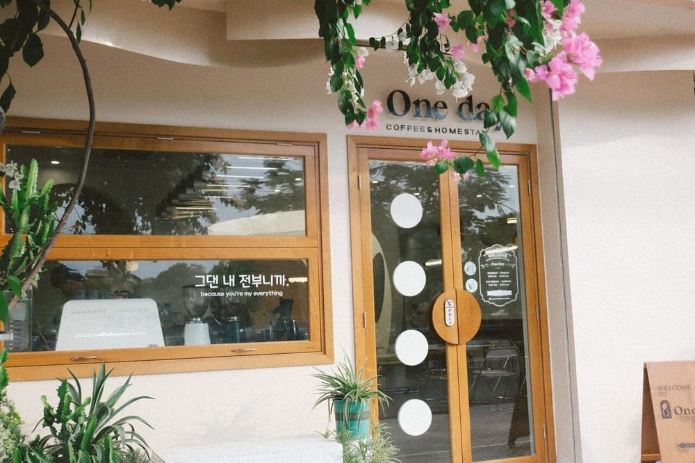 One Day vừa là quán cafe, vừa là homestay nhỏ xinh giữa trung tâm thành phố